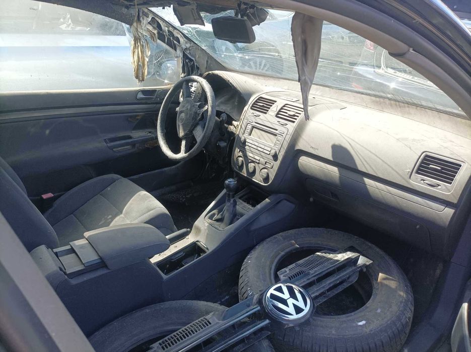 Golf V 1.6 B na części