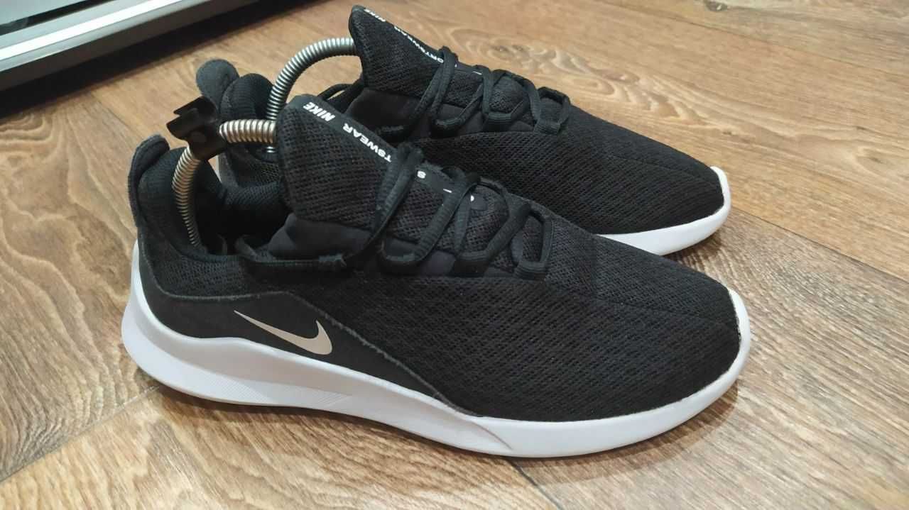 Кроссовки  Nike Viale р. 40 Оригинал