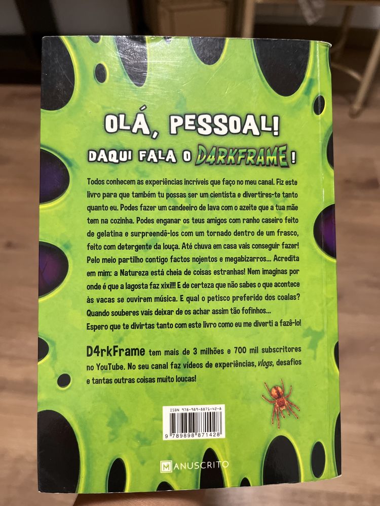 Livro Dark Frame