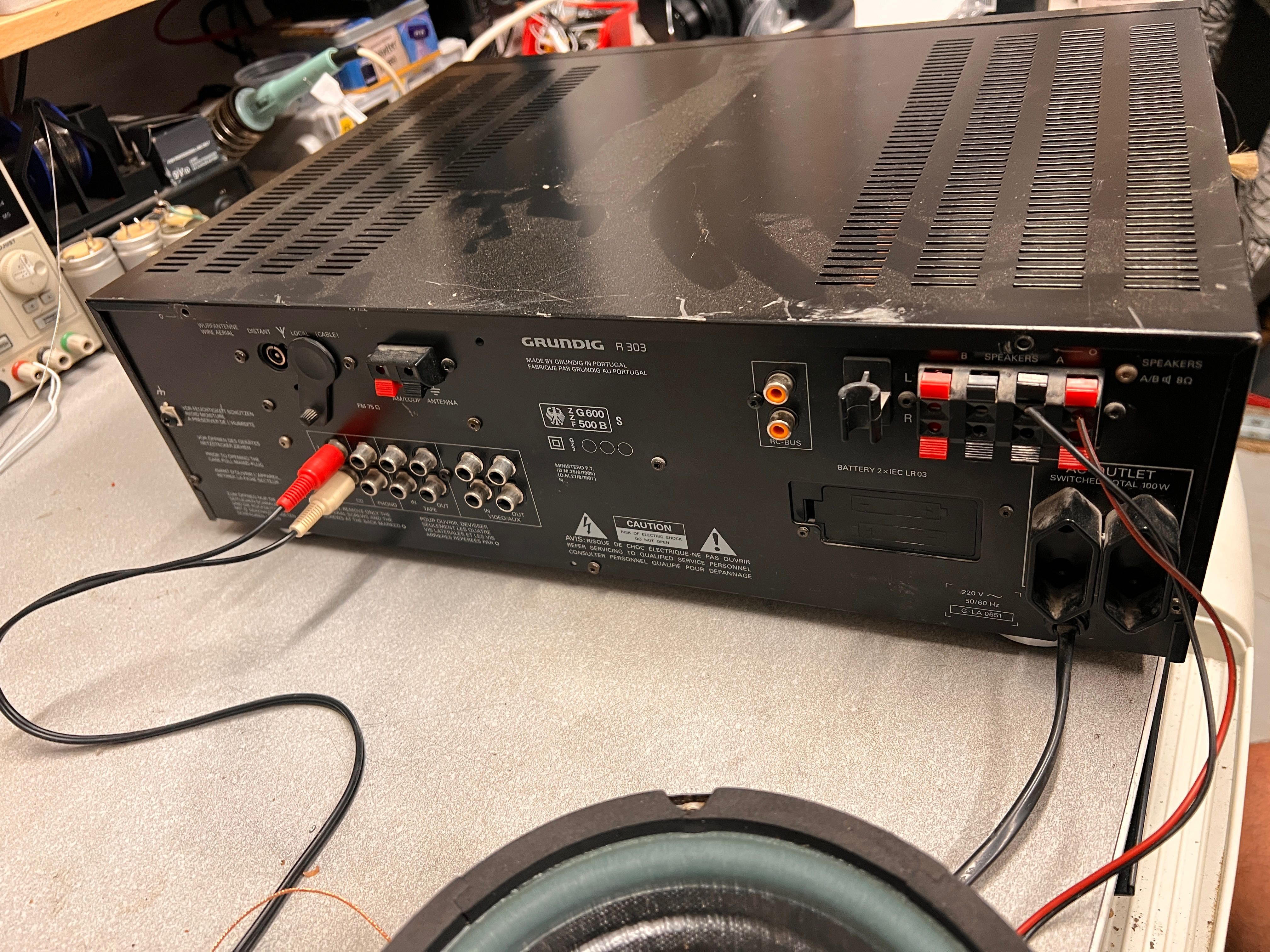 Wzmacniacz Grundig R303 z radiem rds