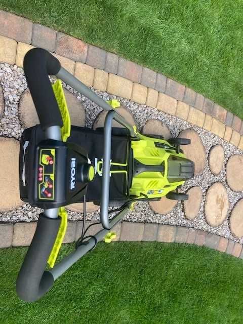 Ryobi Kosiarka akumulatorowa 36V Max Power 40 cm RLM36X41HG