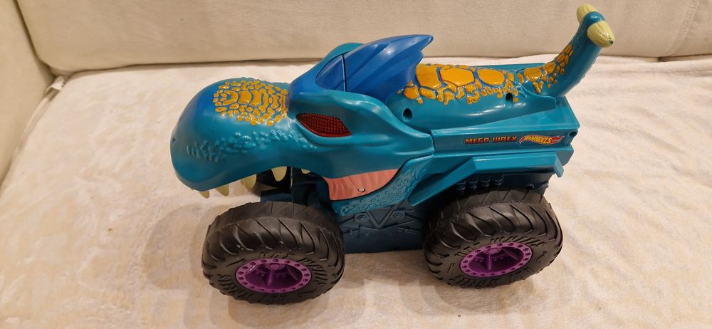 Mega Wrex hot wheels