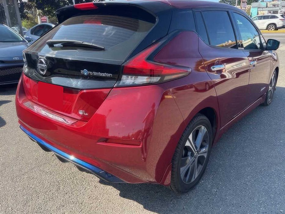 Nissan LEAF SL      2019
