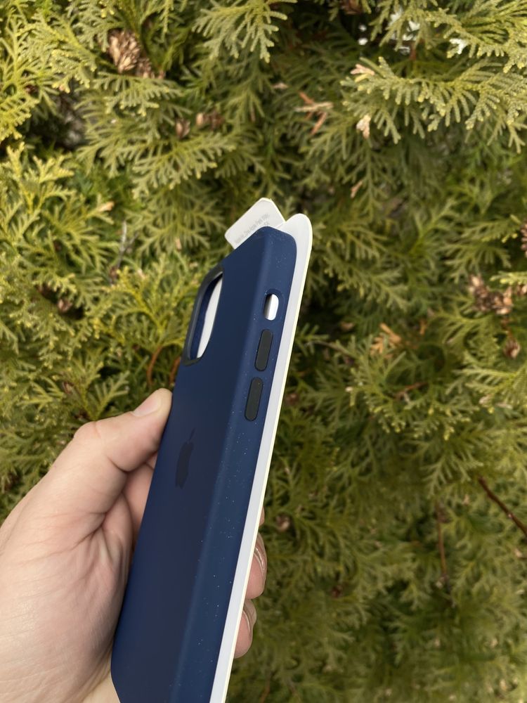 Silikonowe etui z MagSafe do iPhone’a 12 Pro Max
