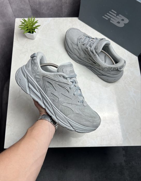 Кроссовки Hoka Clifton Suede замшеві Розмір 45 Original Взуття