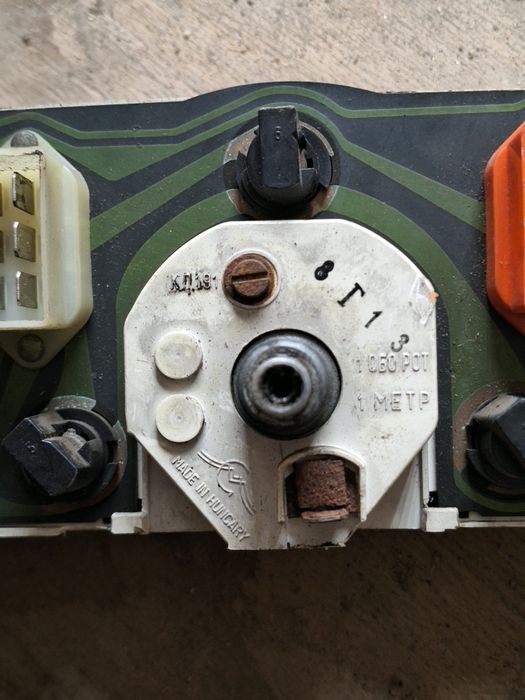 Панель приладів ВАЗ 2101-2102