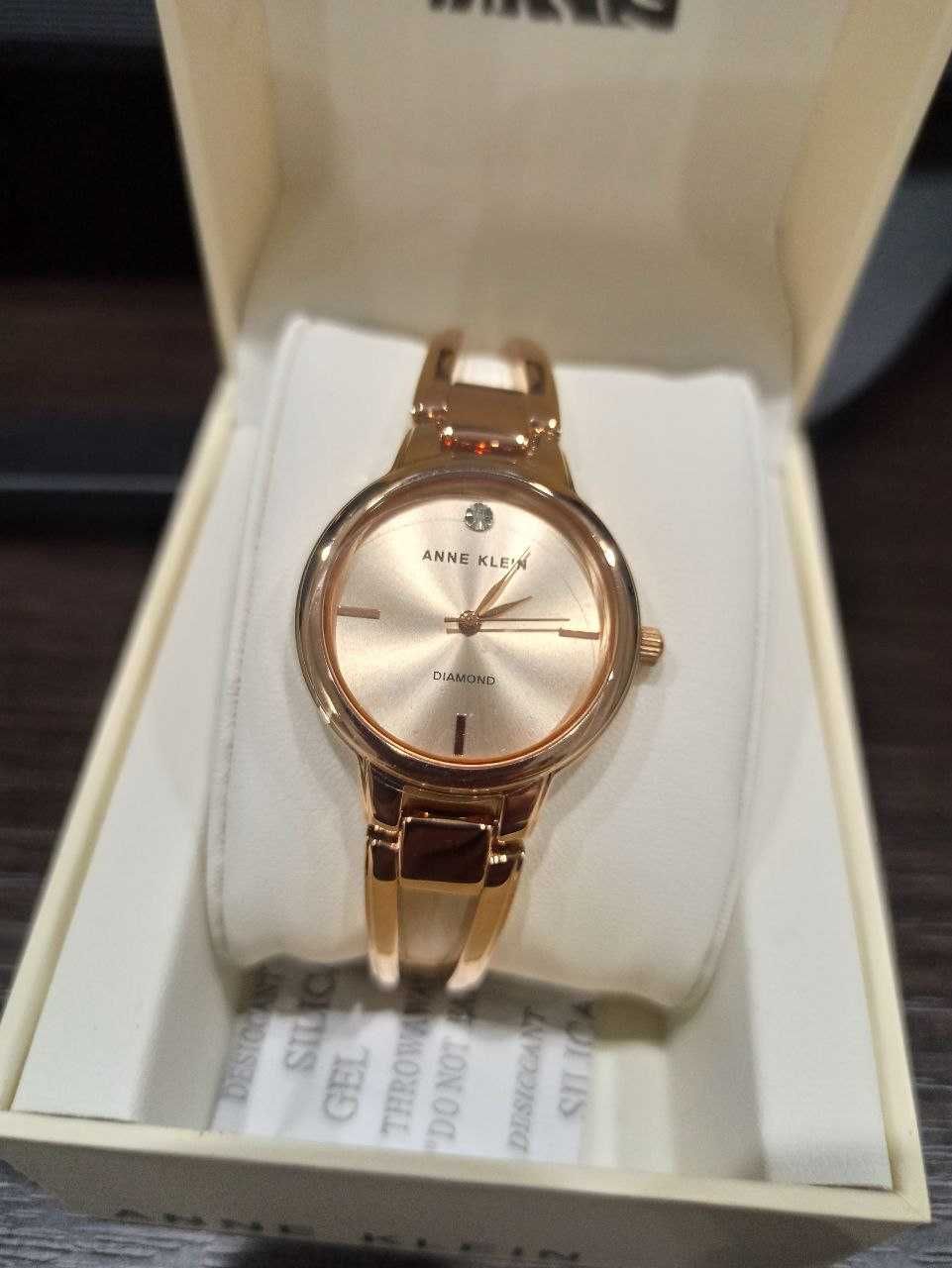 Жіночий годинник Anne Klein