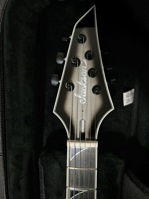 Jackson Pro series Monarkh