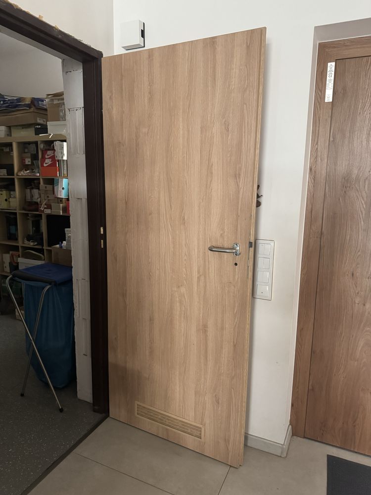 Drzwi 80 cm Pol-Skone 7 sztuk dąb z futryną metalową