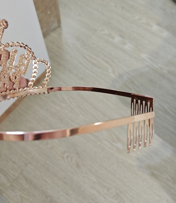 Диадема , тиара , корона. Діадема на голову, для торта.