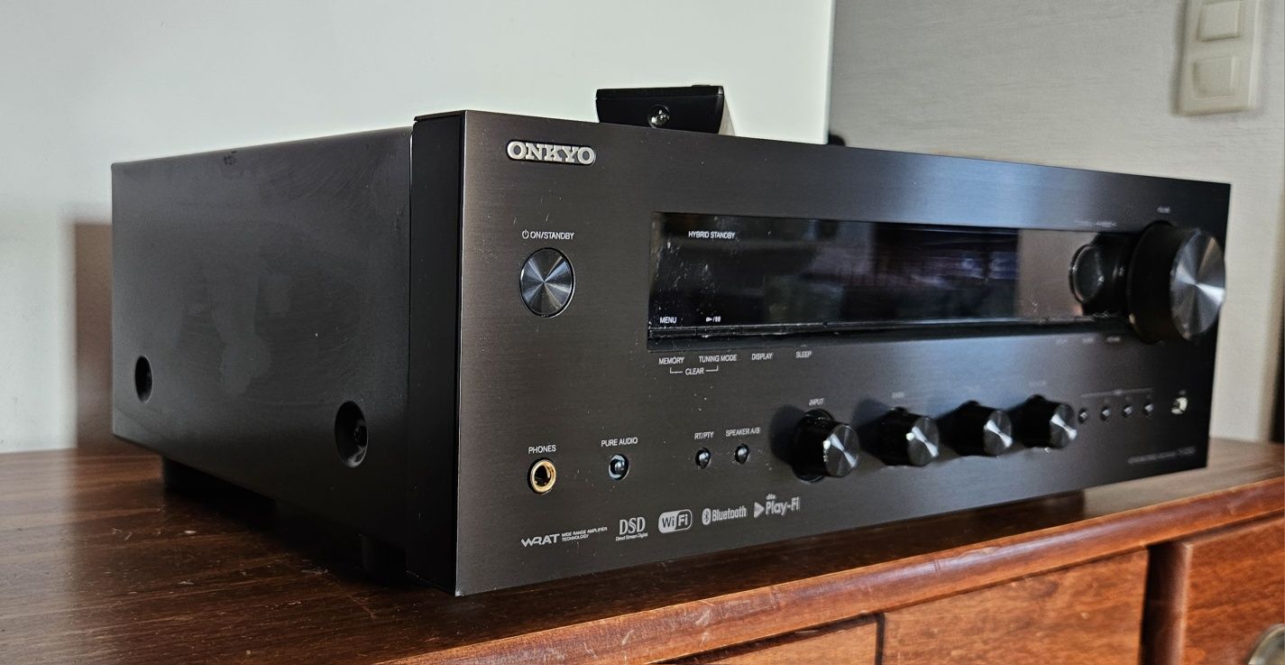 Amplituner sieciowy ONKYO TX-8250  (Spotify, Tidal, TuneIn)