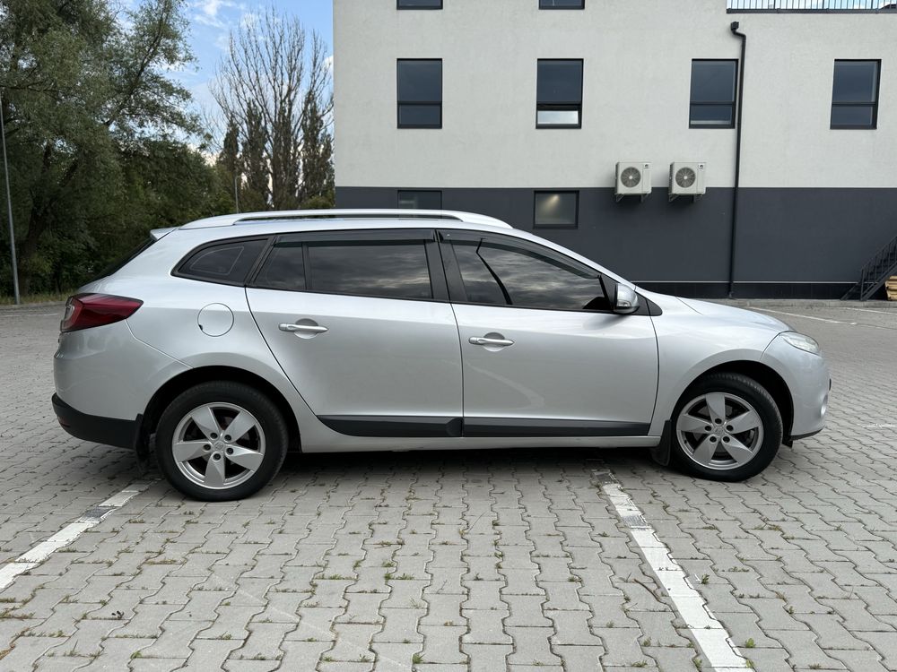 Renault Megane III 1.9 дизель