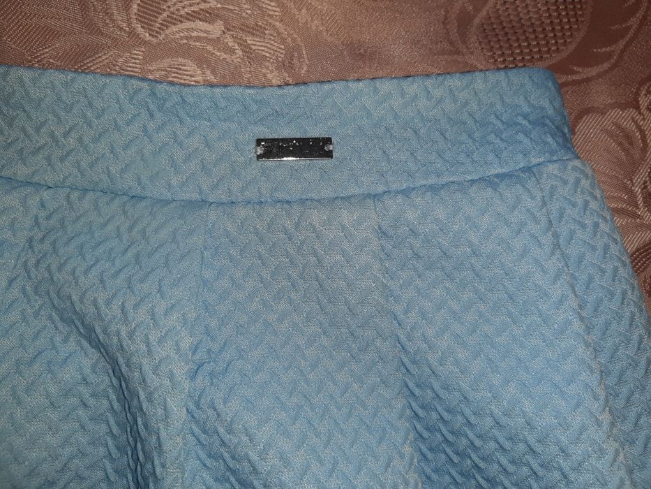 Błękitna spodniczka Mohito 38