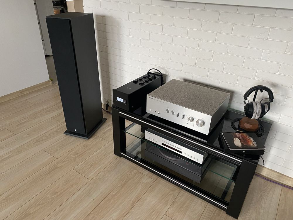 Stolik audio Arkas