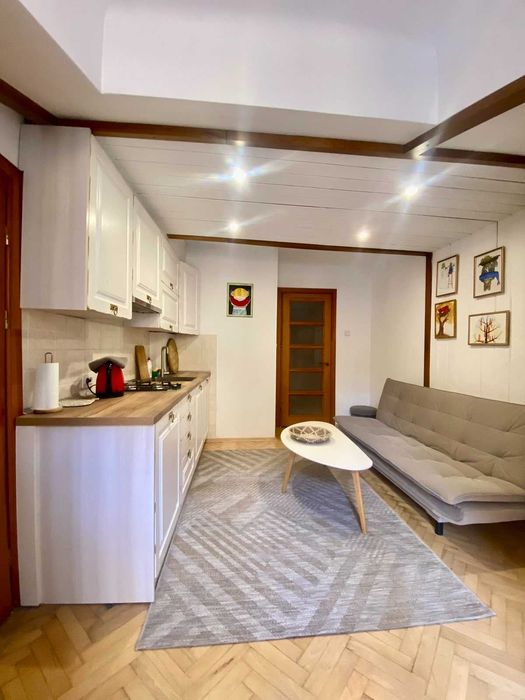 Квартира подобово центр   10 хв до ж д вокзалу Звітні документи