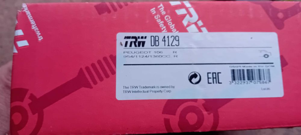 Sprzedam nowe tarcze i klocki hamulcowe. Peugeot 106 II