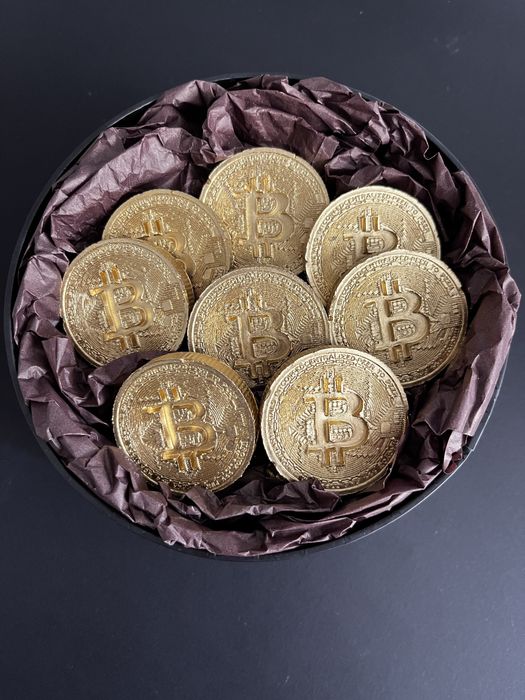 Подарунковий набір шоколаду з Bitcoin