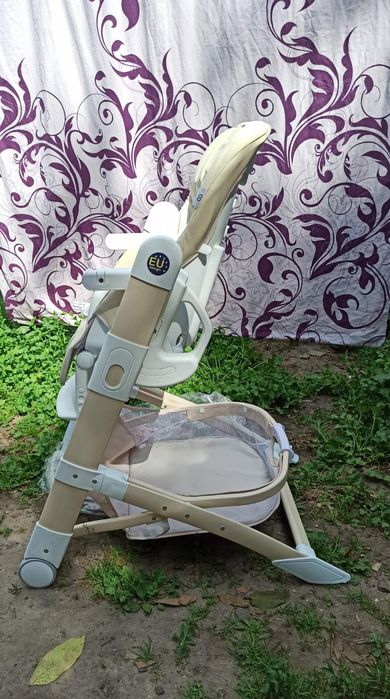 Продам срочно стульчик для кормления