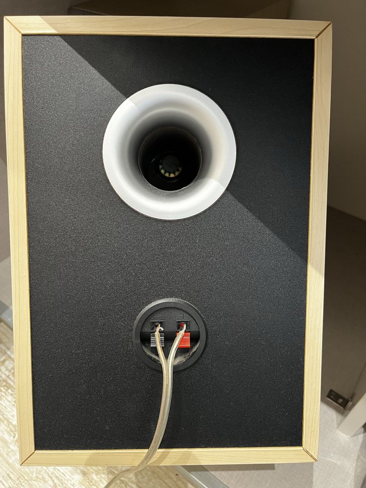 Colunas Microlab PRO 2 – 2.0 com amplificador externo