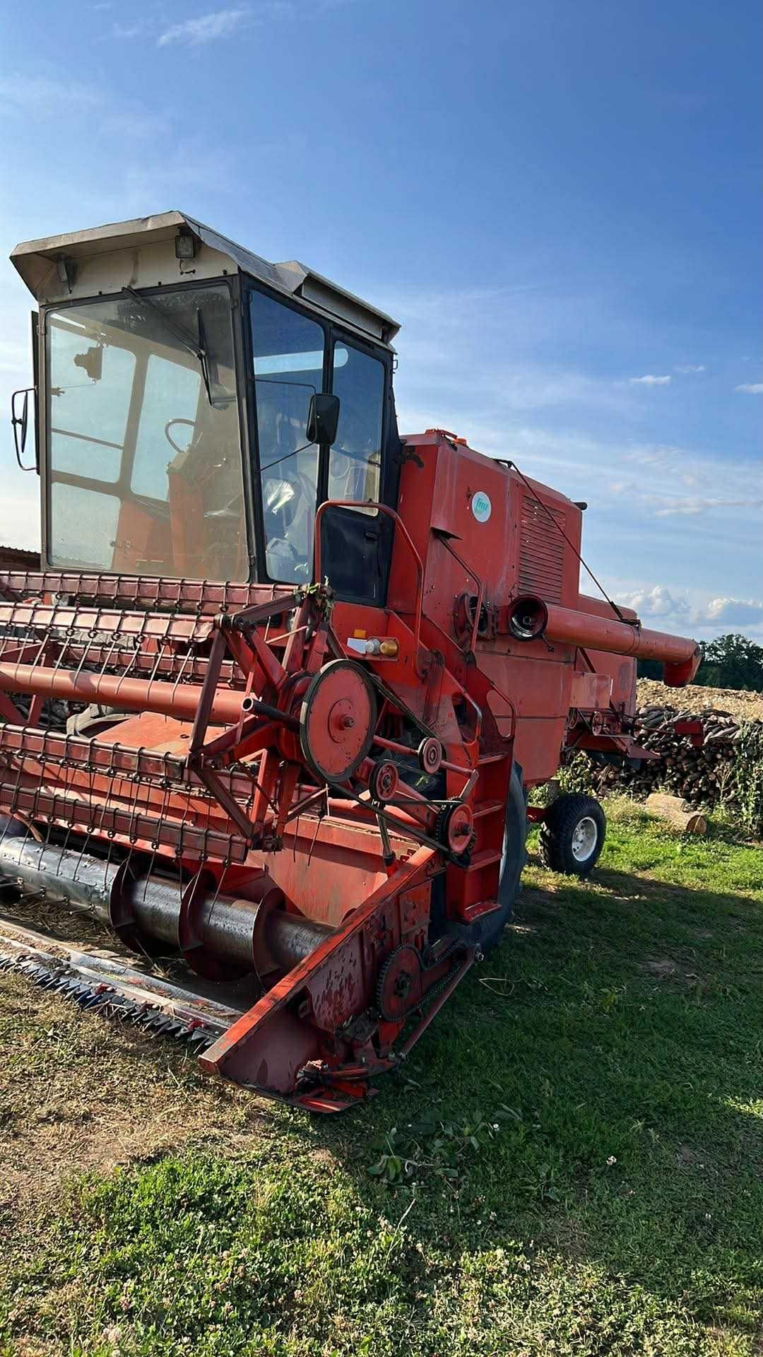 Kombajn Bizon Z056