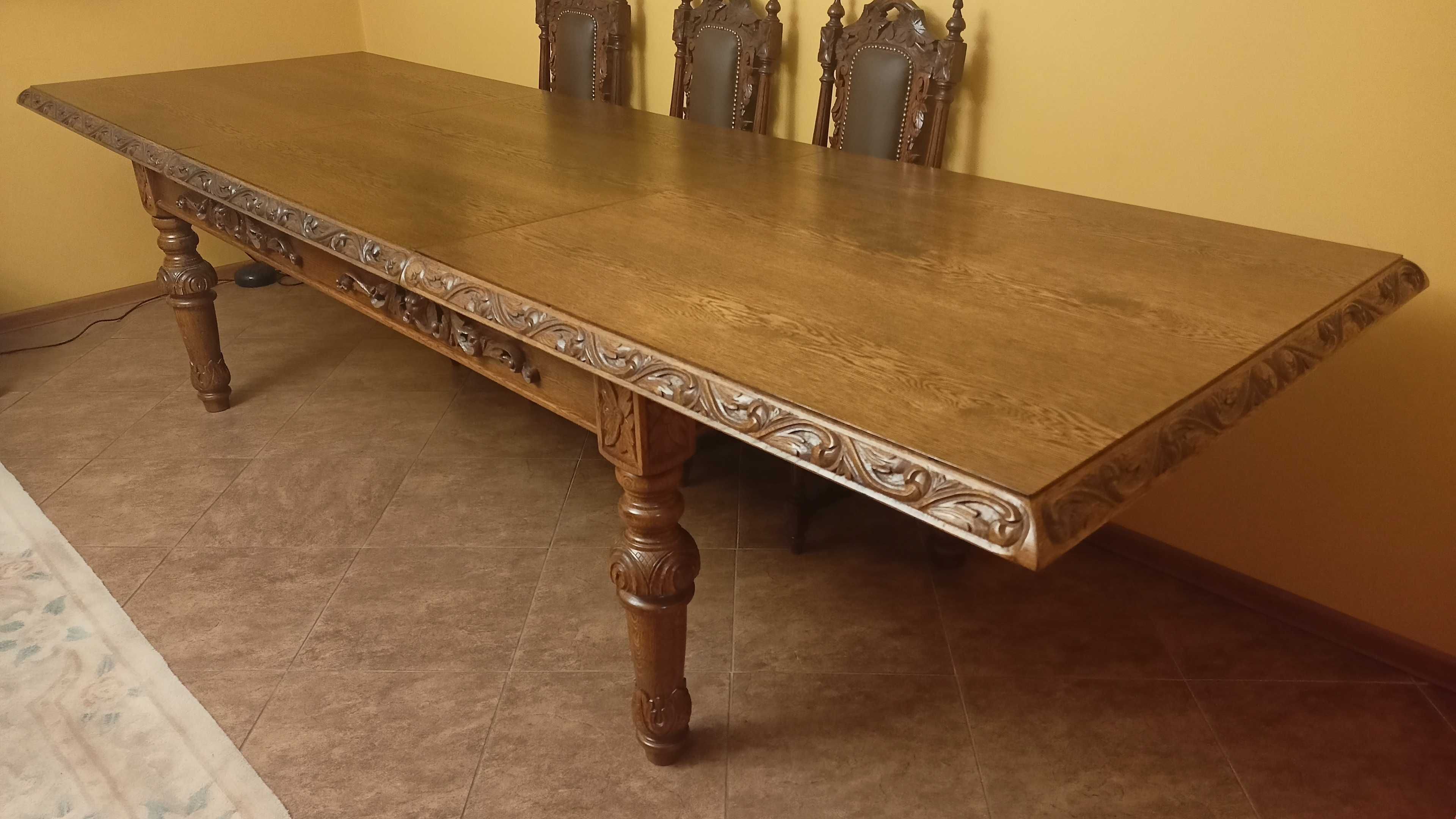 Piękny dębowy stół gdański rzeźbiony rozkładany 100x220-320
