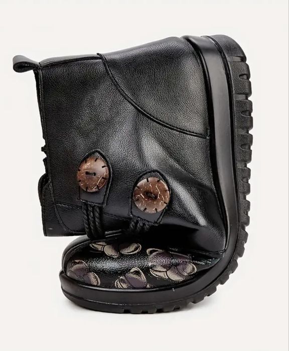 Жіночі черевики короткі чорні на хутрі осінні ботінки