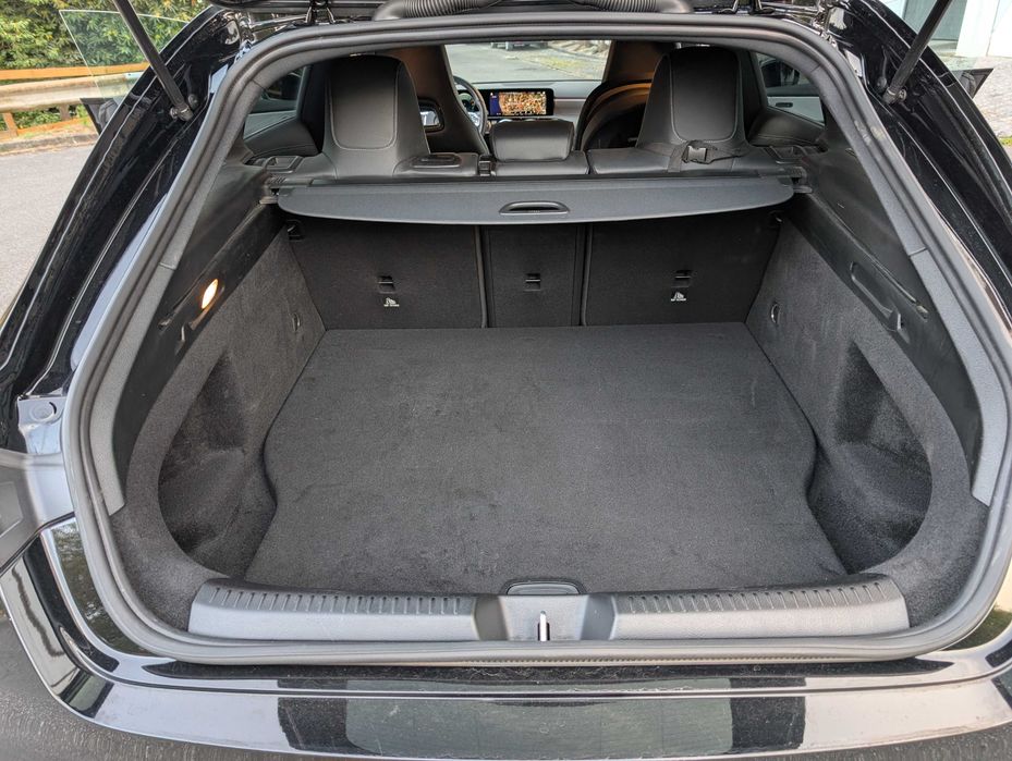 Mercedes CLA 250e SB AMG Híb./Plugin com garantia na marca até 11/2026