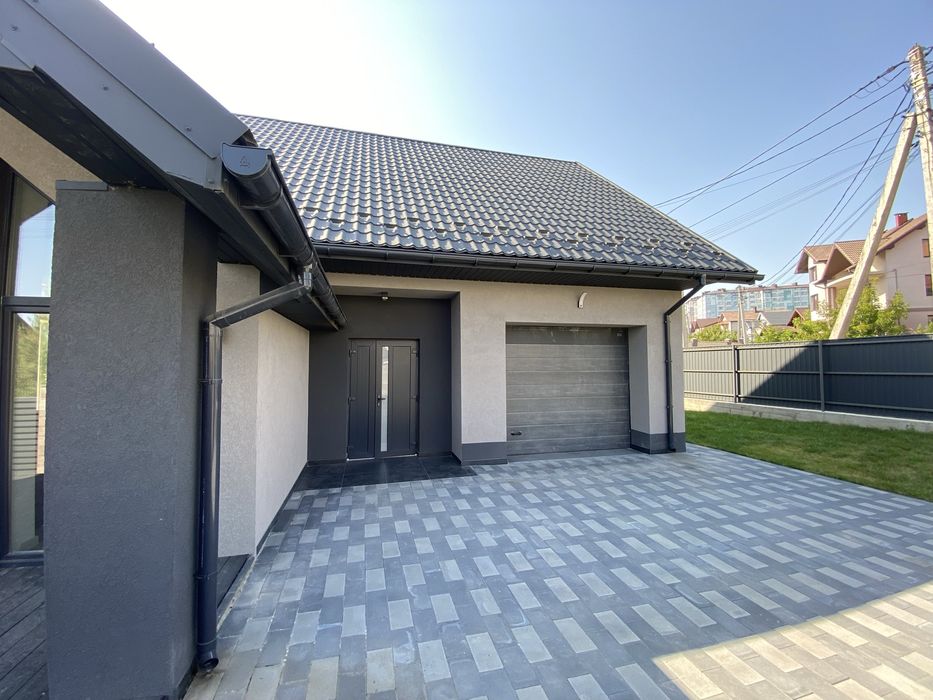 Стильний будинок з дизайнерським ремонтом 165 м2 на 5 сотках