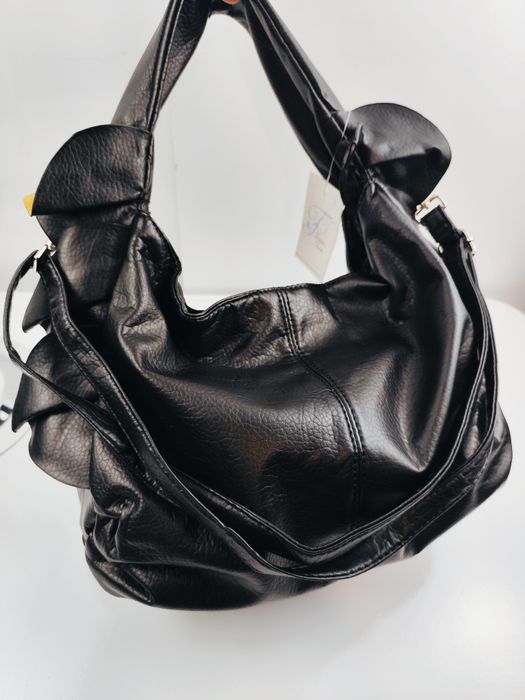 CZARNA TORBA NA RAMIĘ ekskluzywna, produkcji włoskiej florentina trade