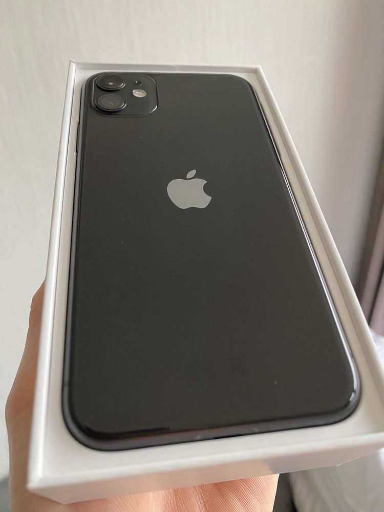 iPhone 11 64gb czarny (9/10)+5 etui
