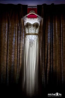 Suknia ślubna Sweetheart - model 6116, prosta, koronka,odkryte plecy