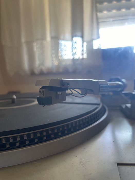 Leitor de vinil - RISING MODEL TH-6000