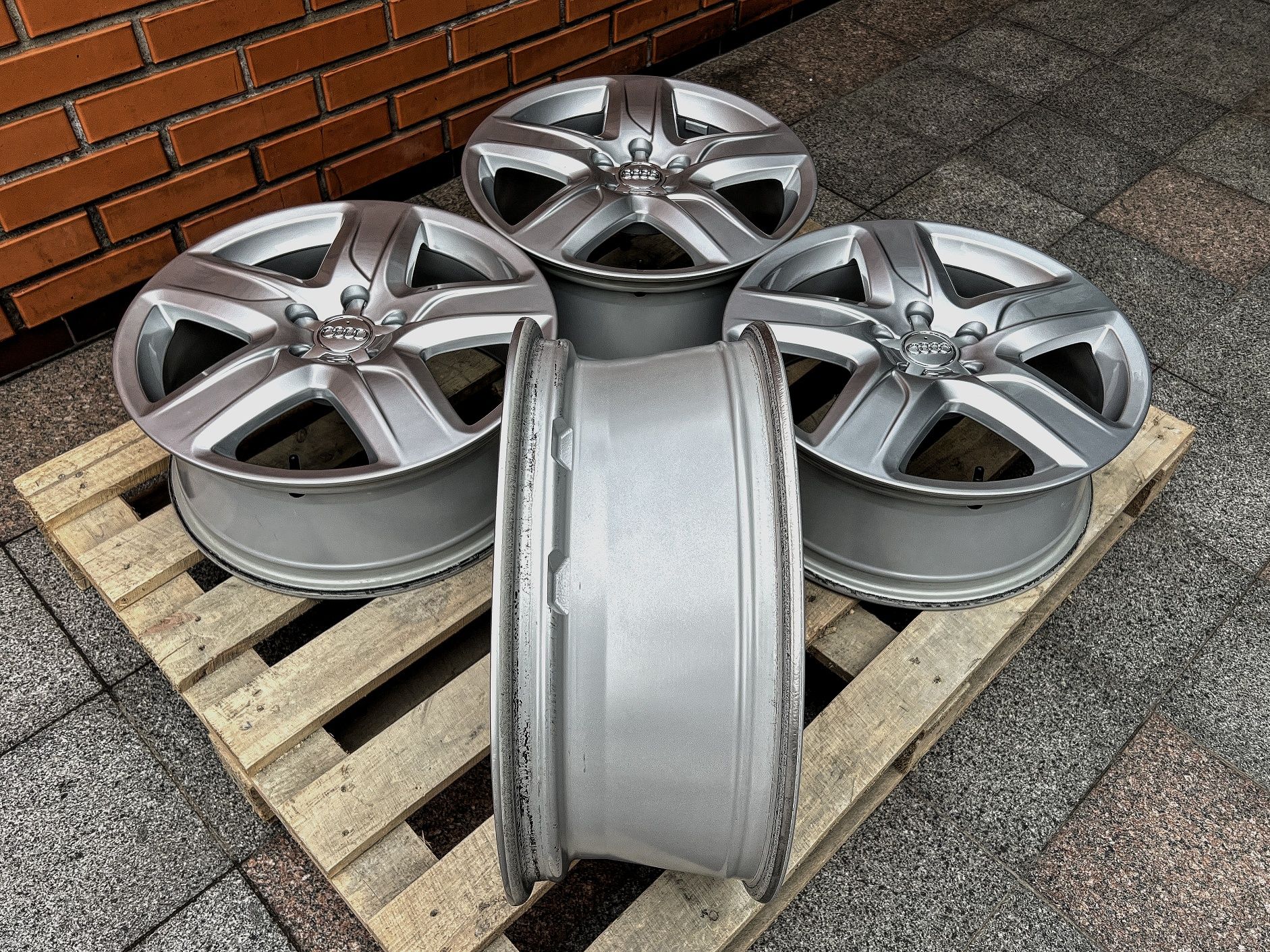 Диски R18 5x112 | 7J ET38 ЦО66.6/57.1 | Original | Audi/VW/Skoda/Seat