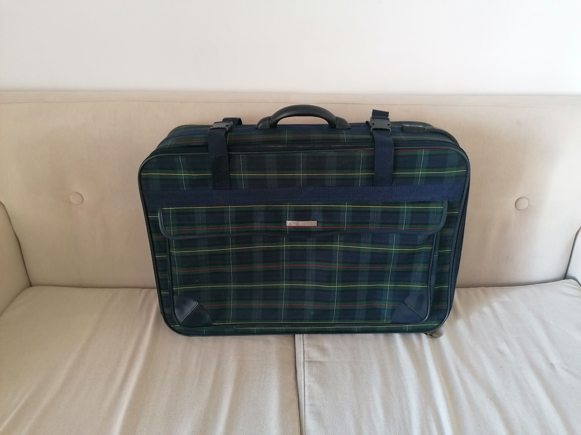 Mala de Viagem Grande Porão - 72x47x19cm - Trolley Bag