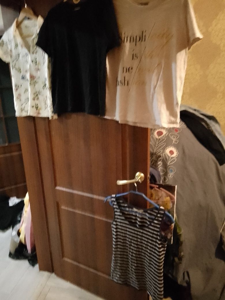Продам речі для дівчаток