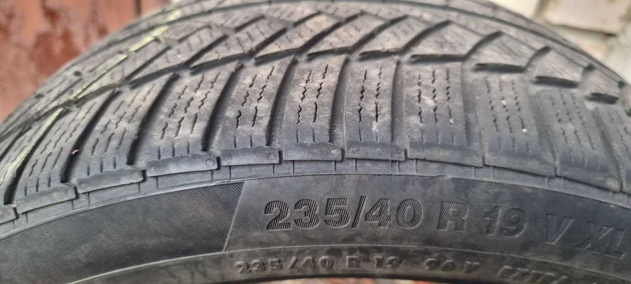 Зимняя резина Continental  235/40 R19