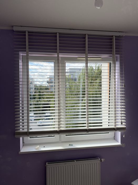 Żaluzje drewniane białe 165x180 lamele 50 mm