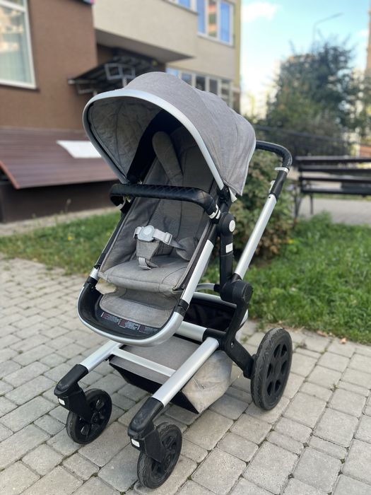 Коляска Joolz 3 легка та компактна