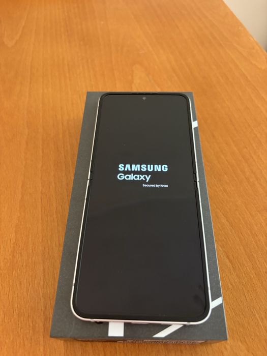 Samsung Galaxy ZFlip 7 FE