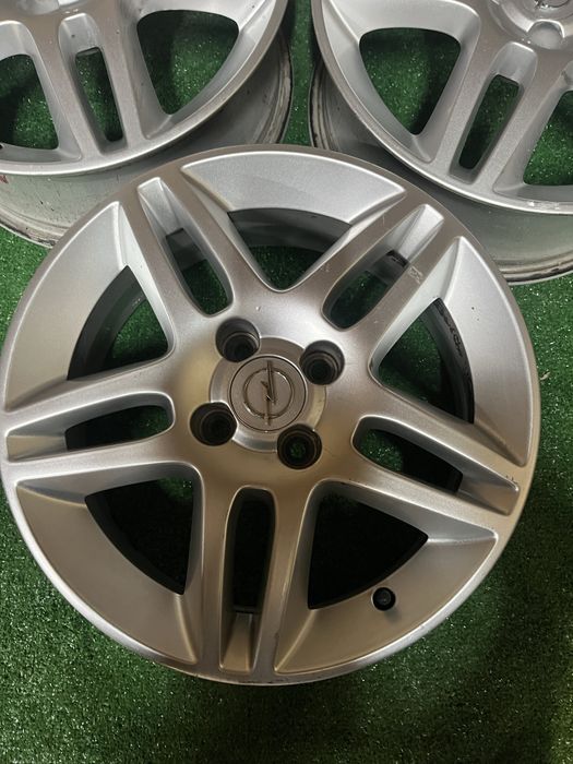 Opel 4x100 6J16 et44 56,6 meriva astra vectra felgi aluminiowe