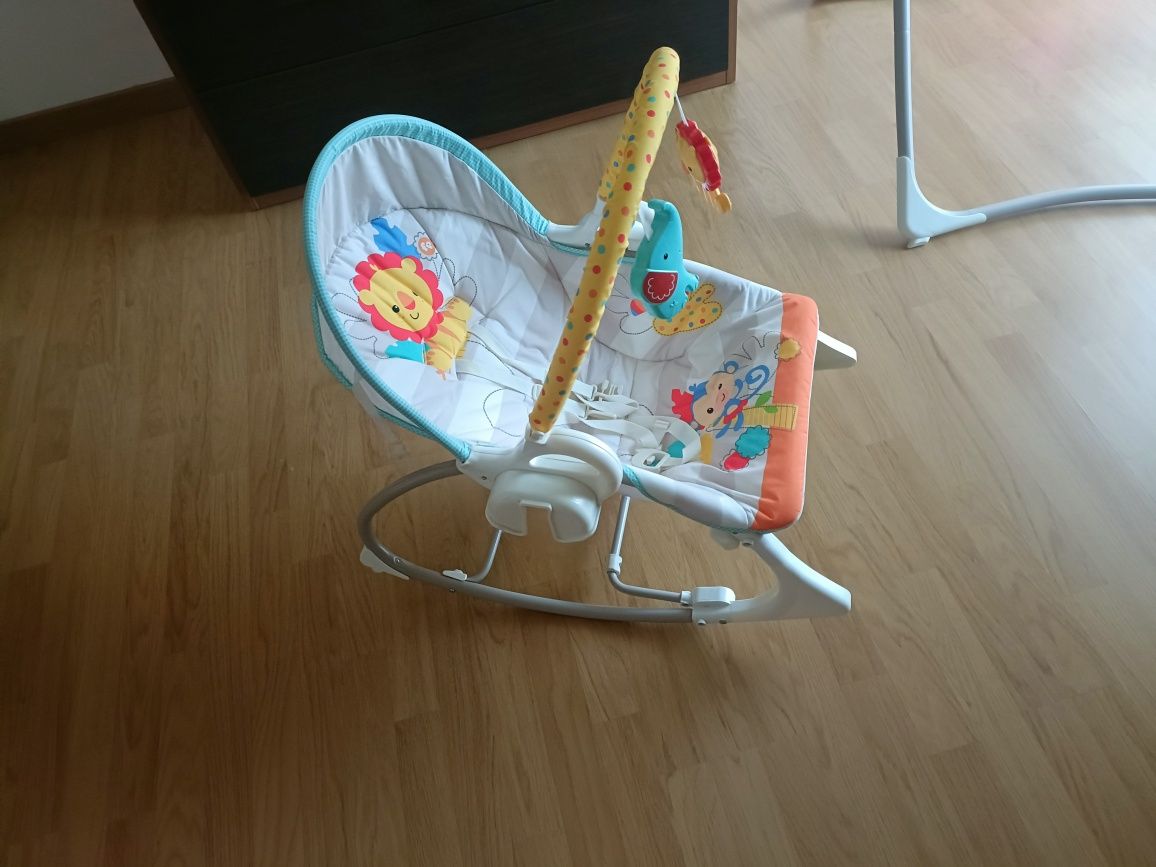 Vendo cadeira/baloiço de bebê