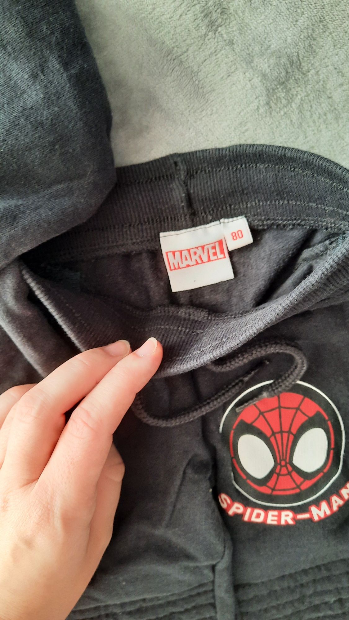 Komplet niemowlęcy bluza + spodnie  Spider Man