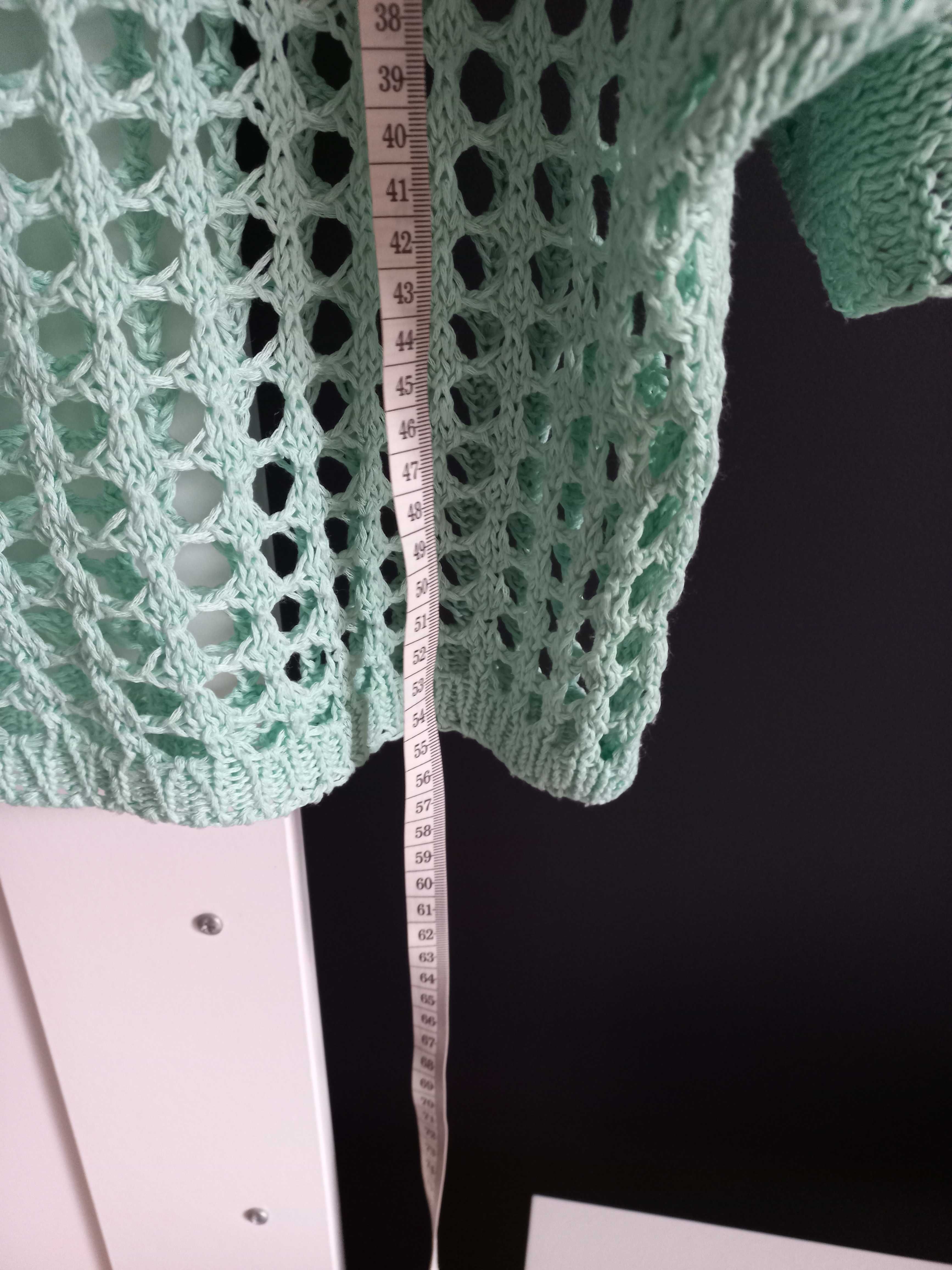 Delikatny miętowy ażurowy sweterek handmade 40-42