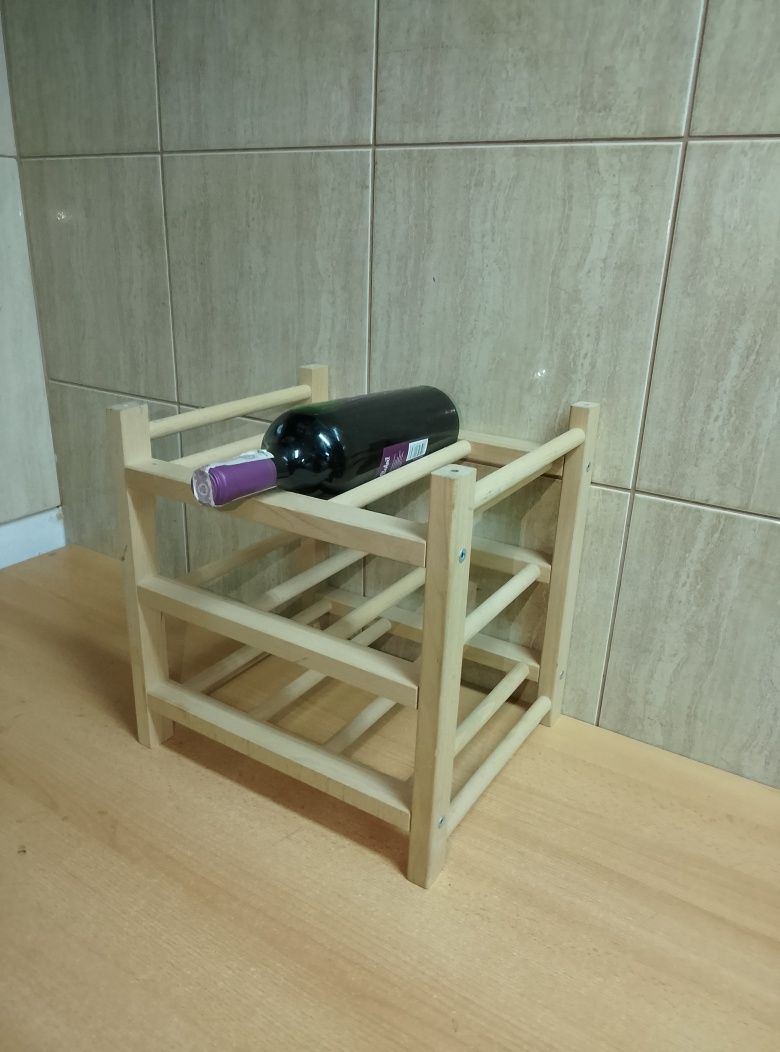 Drewniany stojak na wino 9 butelek
