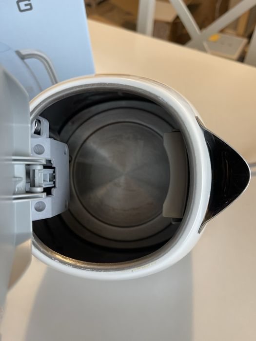 Czajnik Smeg 1,7l KLF03 biały
