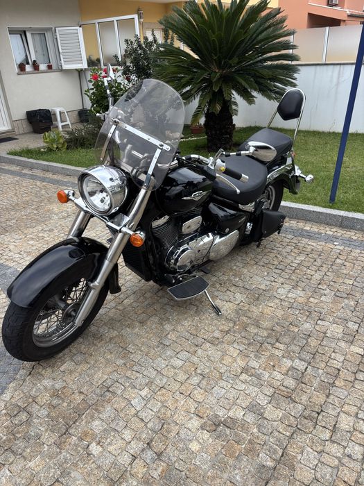 Suzuki intruder c800