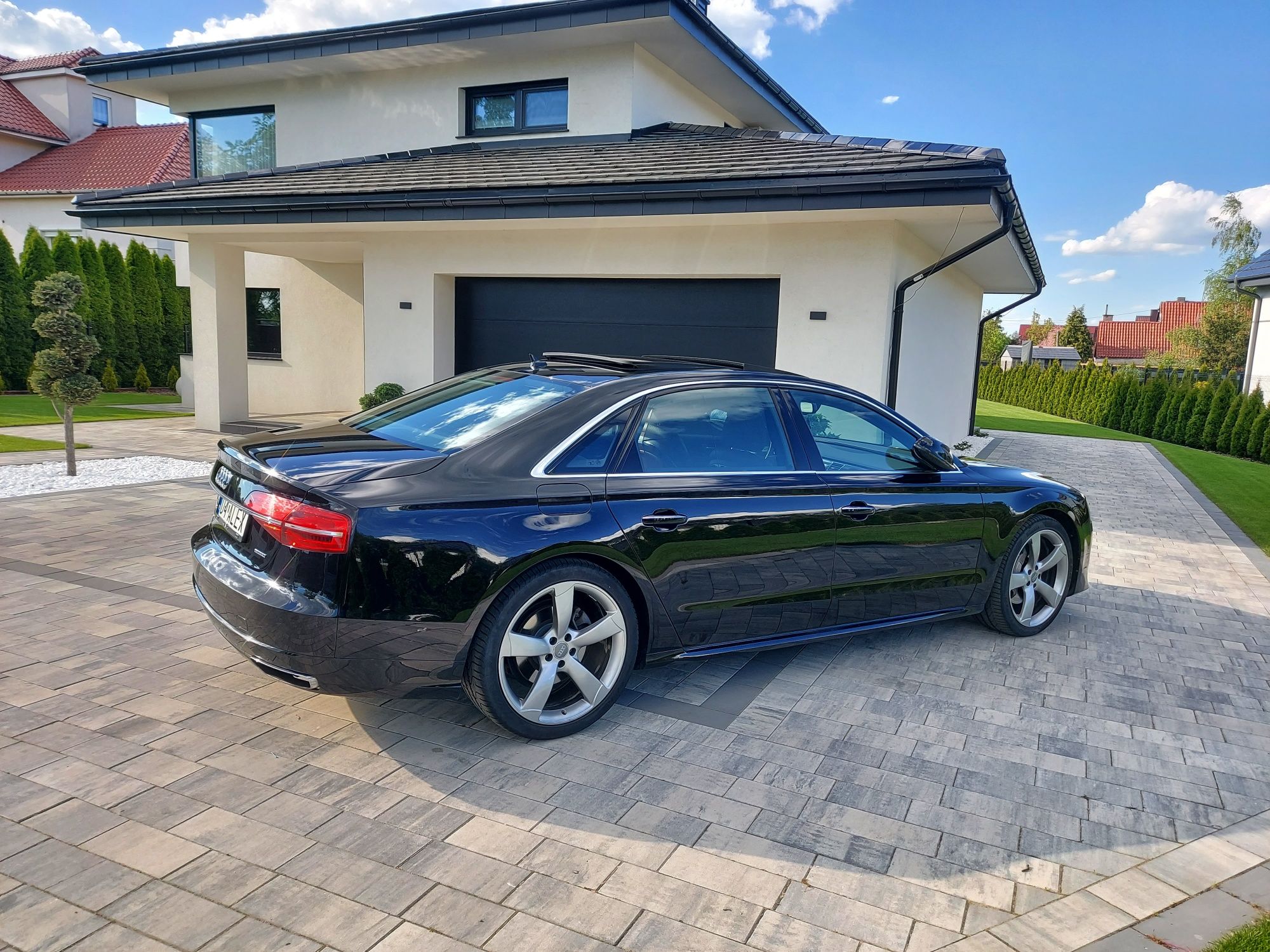 Audi A8 Long S line  21" czarna PERŁA