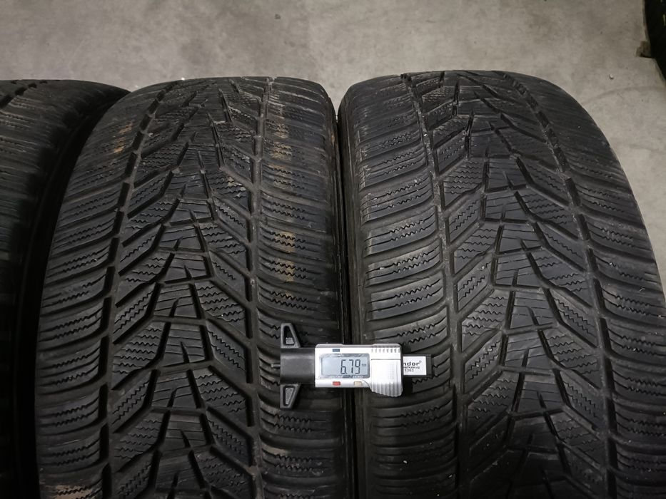 Opony zimowe Hankook Winter iCept Evo3 245/45R19 102V