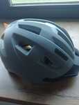Nieużywany kask rowerowy