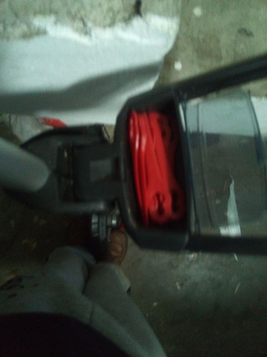 máquina de aparar relva a bateria